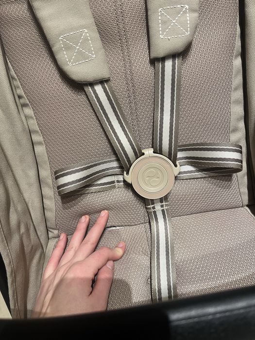 Количка Cybex Beezy