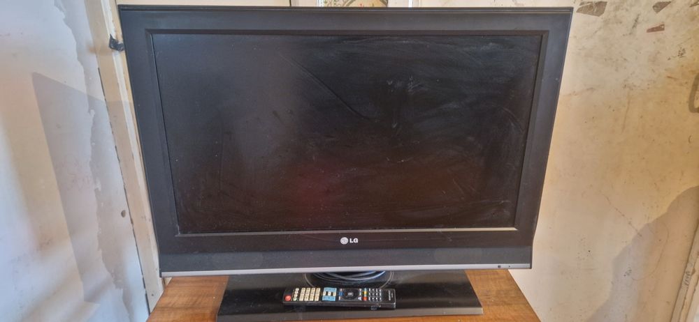 Продам телевизор