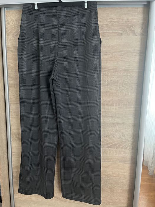 Нов дамски панталон H&M, размер М