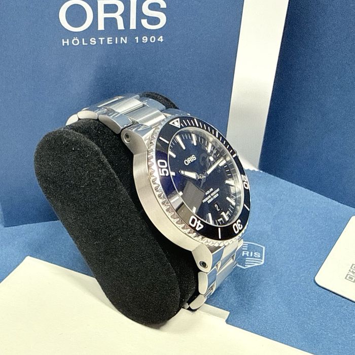 ORIS Aquis Date 43mm 733 7730