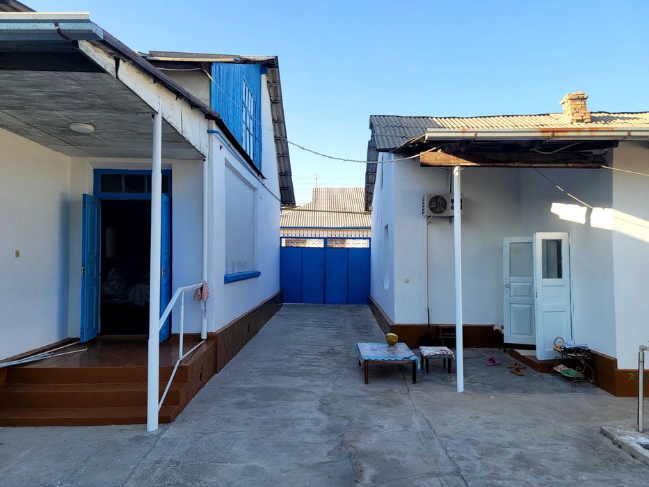 Uy sotiladi!!Продается дом.Таш.обл.Г Аккурган.Улица Ибн-сино34.(центр)