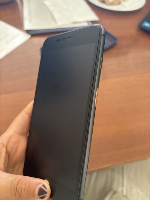 iPhone 8 plyus arzon bo’ldi idealniy
