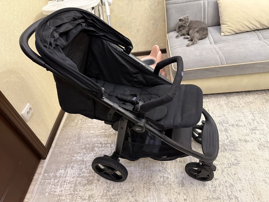 Детская фирменая колеска Chicco