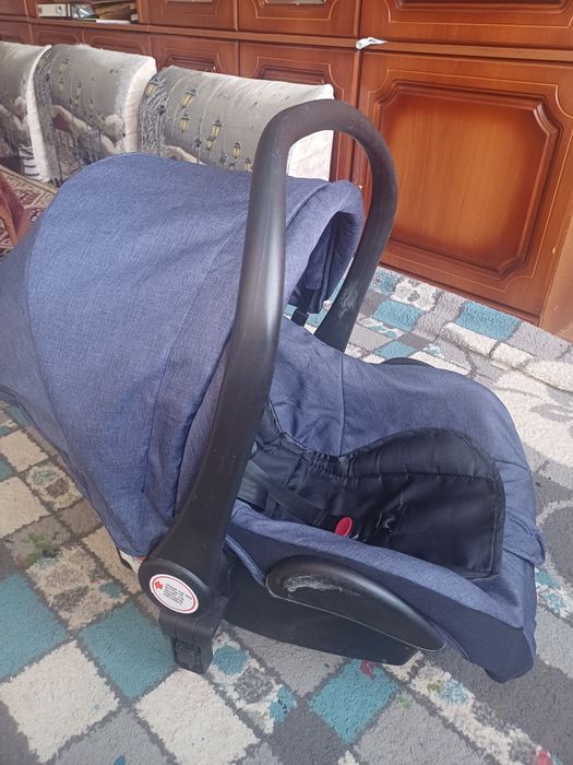 Продам детское авто кресло