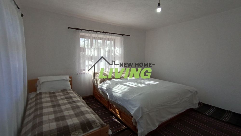 Продава се Къща в с. Врата, Област Пловдив - 306 кв.м за 572 €/кв.м - Снимка #1