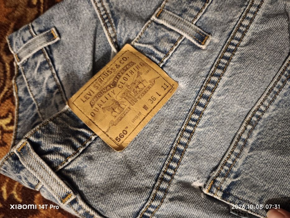 Джинсовые шорты Guess и Levi's