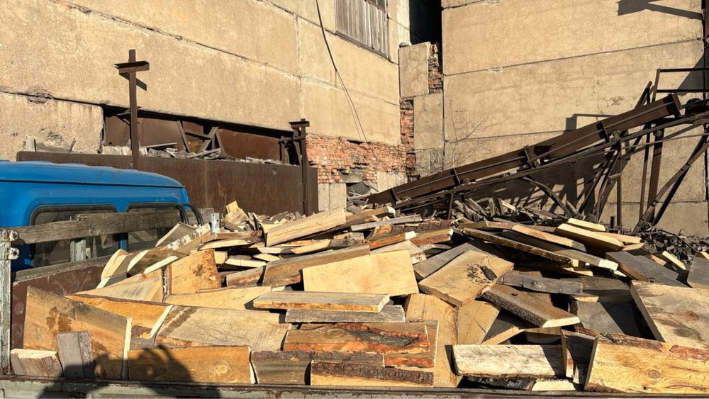 Продаю уголь - дрова доставка Газелью