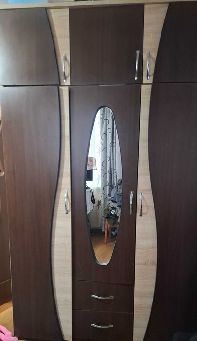 Vand sifoniere in stare foarte buna sunt realizate pe comanda