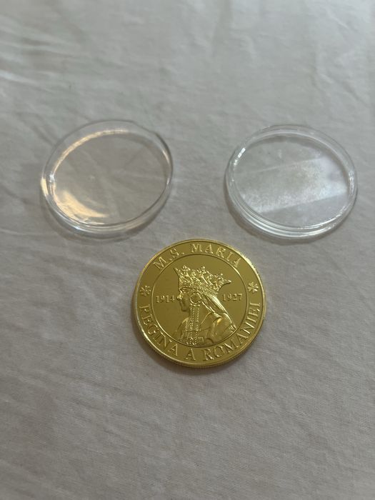 Bănuț comemorativ Ferdinand I & Regina Maria