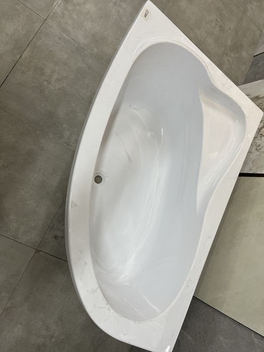 2 Акриловая ванна