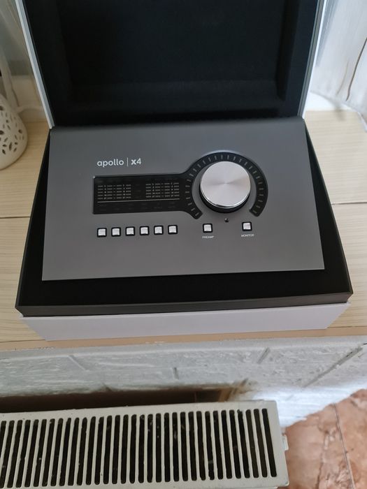 APOLLO X4 GEN 2 interfata audio