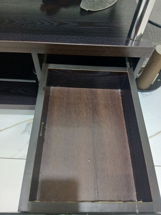 Подставка для телевизора