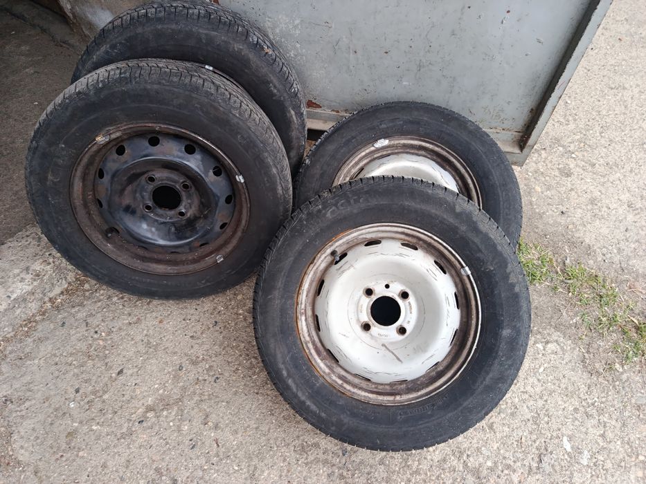 Гуми втора употреба