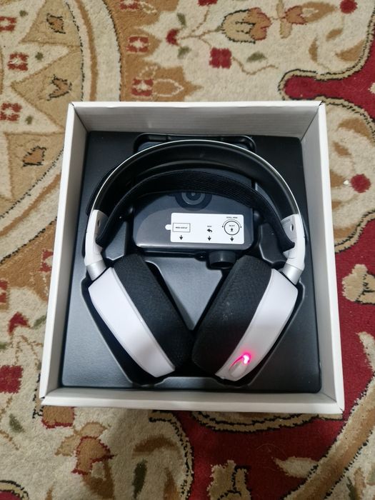 Наушники steelseries arctis pro wireless наушники