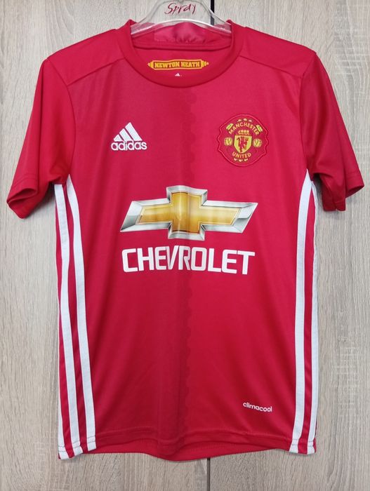 Оригинална блуза на Adidas, възраст 9-10г, ръст 140, цена 8 евро