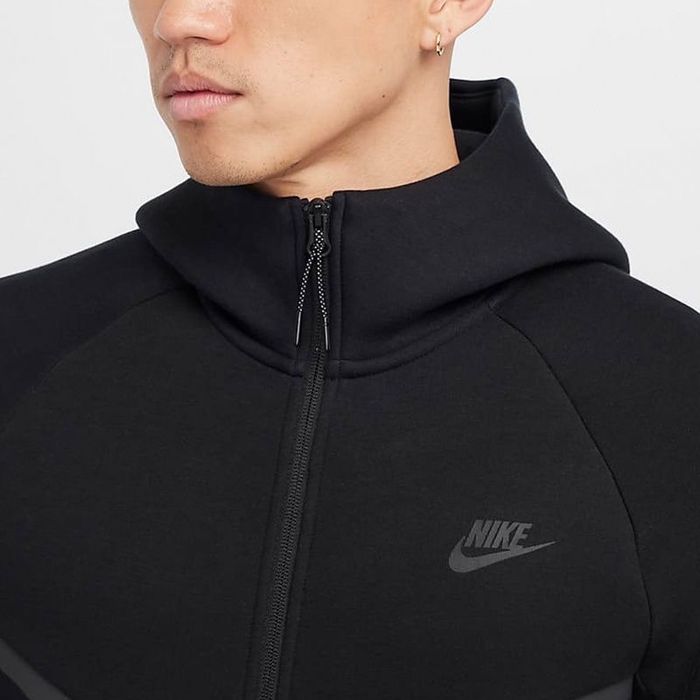 Nike Tech Fleece