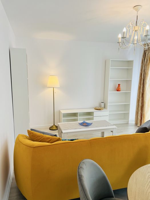 Inchiriez apartament Floresti , zona Eroilor