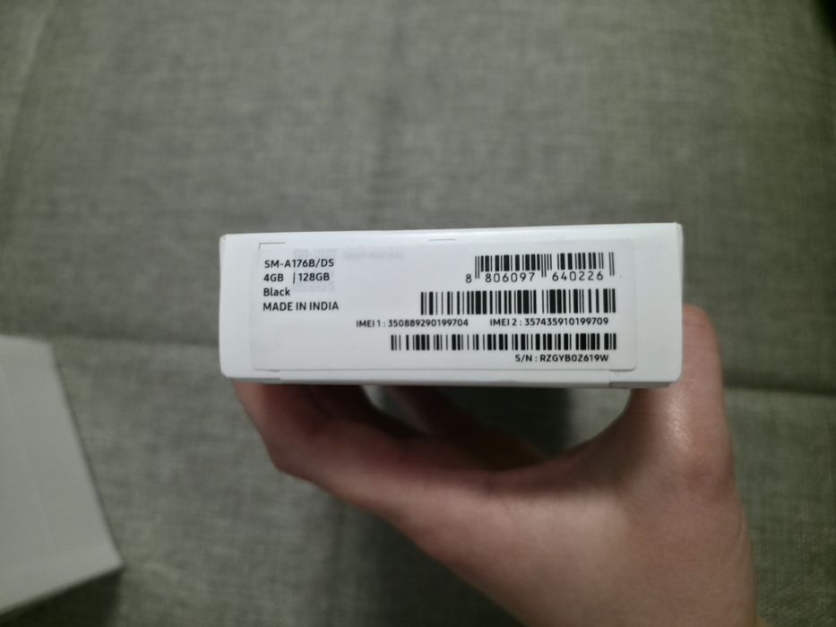 Vând Samsung Galaxy A17 5G nou sigilat