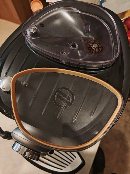 Кафемашина  Saeco Black Giro Plus