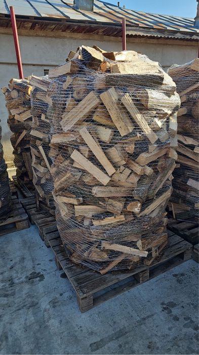 Lemne de foc uscate si paletizate