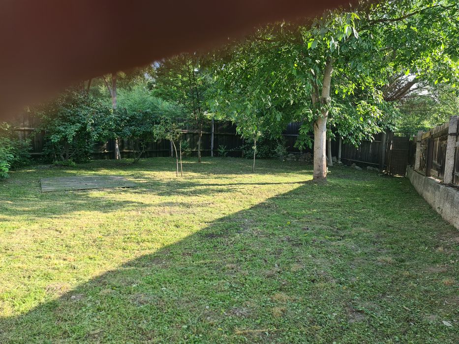 Vand casă zona centrala sat Berivoi !!!