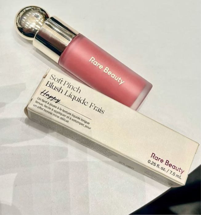 Оригинални Rare beauty ружове: цвят Happy