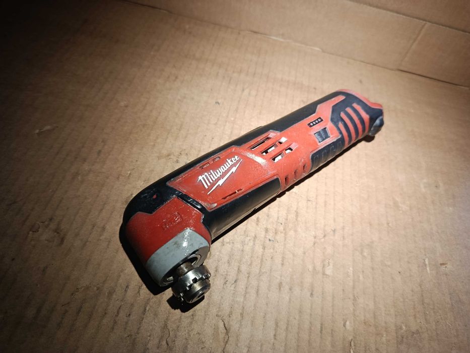 Milwaukee C12MT M12 multicutter 12V variator turatie multifunctionala