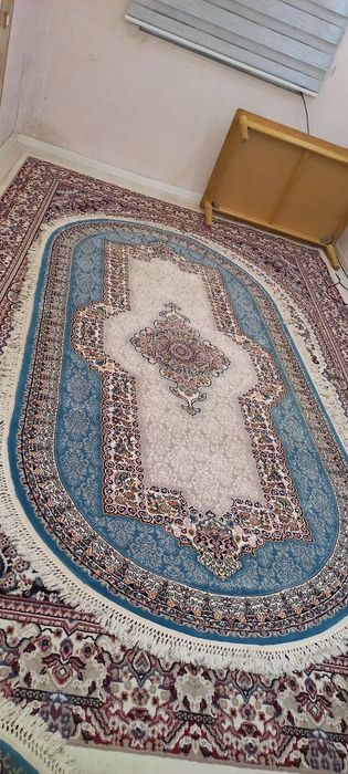 Gilam Sotiladi 150×300 va 100× 150