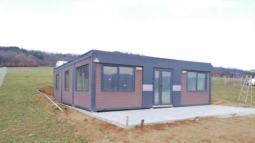 Casa Modulara, Garaje Auto si Containere stil birou din structura metalica si panou sandwich termoizolant