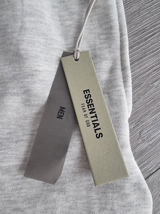 Pantaloni scurti esentials