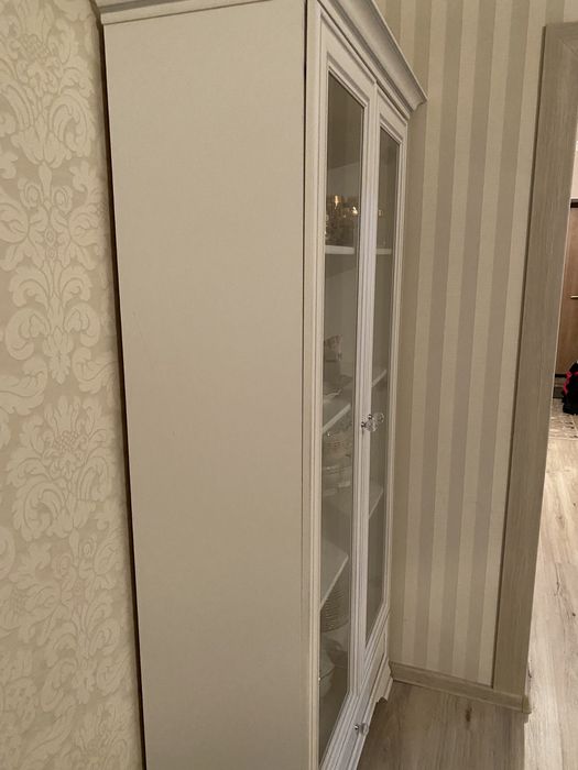 Продам сервант и комод под телевизор