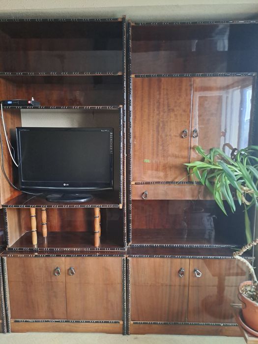 Biblioteca sufragerie