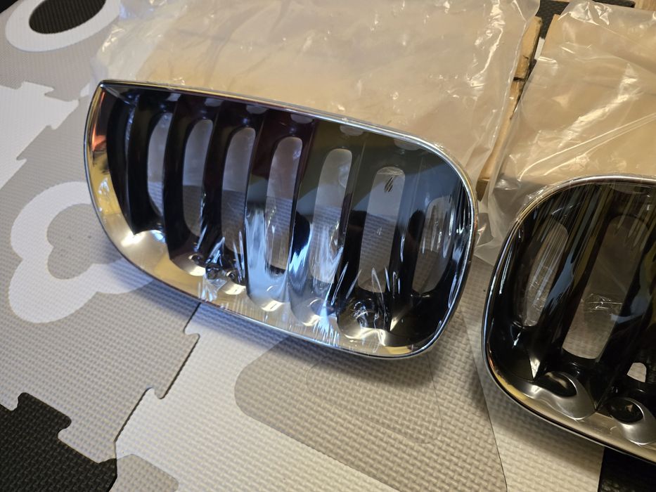 Решетки BMW X3 E83 фейслифт