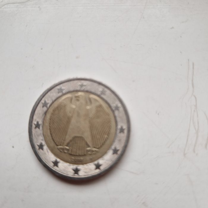 Продам 2 евро, 2016 года