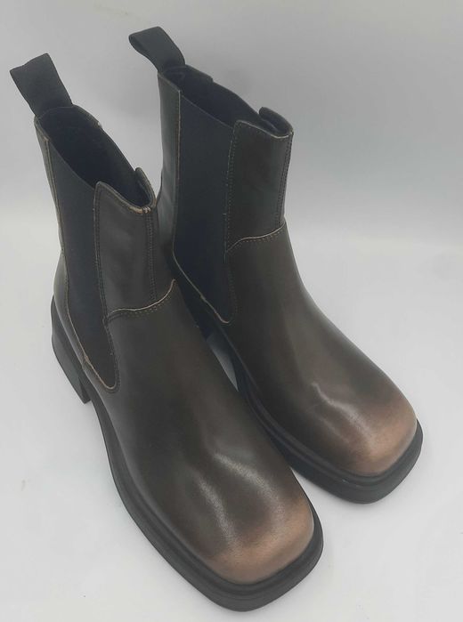 Superbe botine retro /ghete chelsea VAGABOND noi piele naturala degradee foarte comode si usoare 40