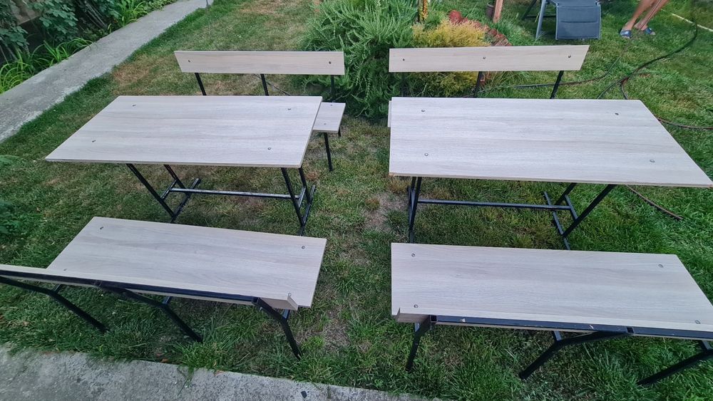Две маси  със 4 пейки