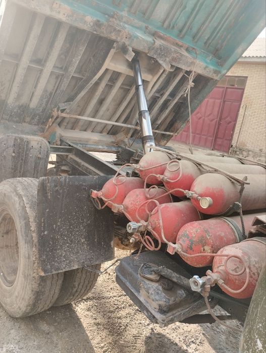 130 zil samasval sotiladi