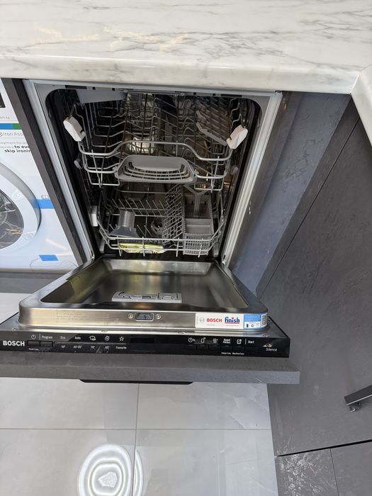 Продава се Тристаен апартамент в Велико Търново, Акация - 104 кв.м за 954 €/кв.м - Снимка #8