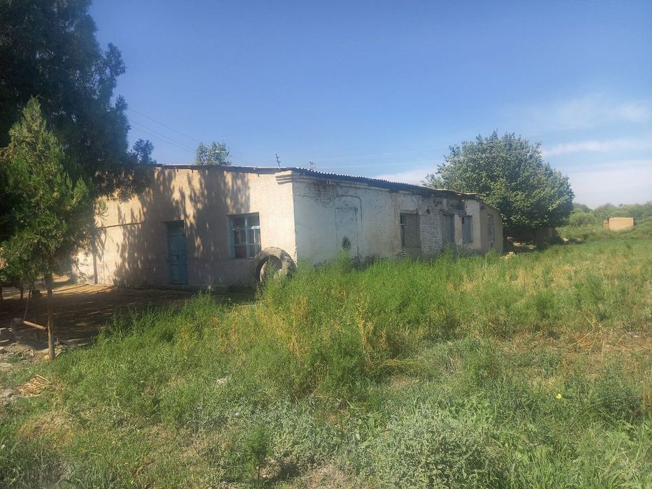 Участка сотилади