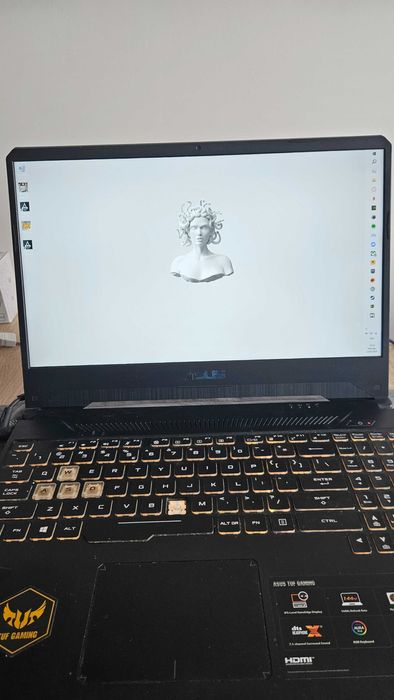 Asus tuff stare foarte buna