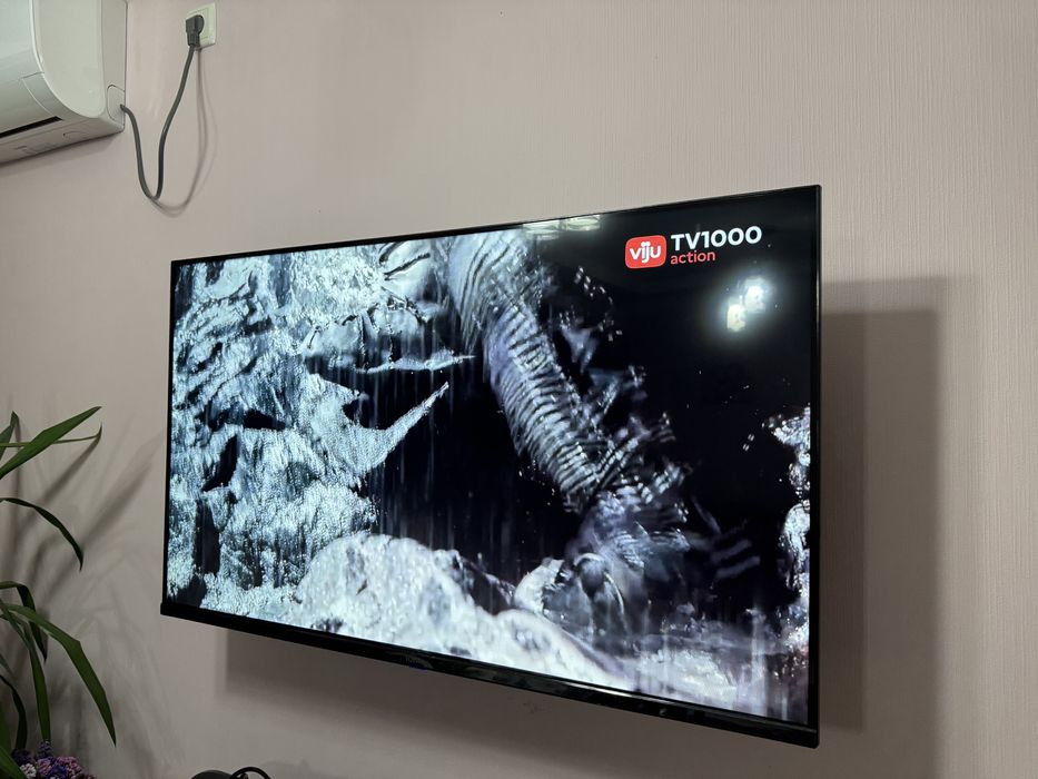 Volto 43" Smart TV (Model: 43VT9000)