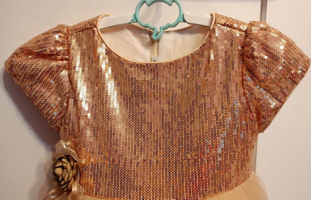 Празнична рокля за момиче