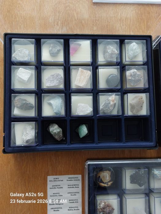 Vand colecție pietre semiprețioase