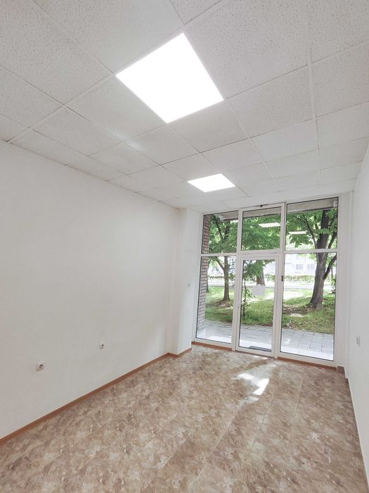 МАГАЗИН под Наем ТОП ЛОКАЦИЯ Пловдив, голямо кръстовище, Паркинг