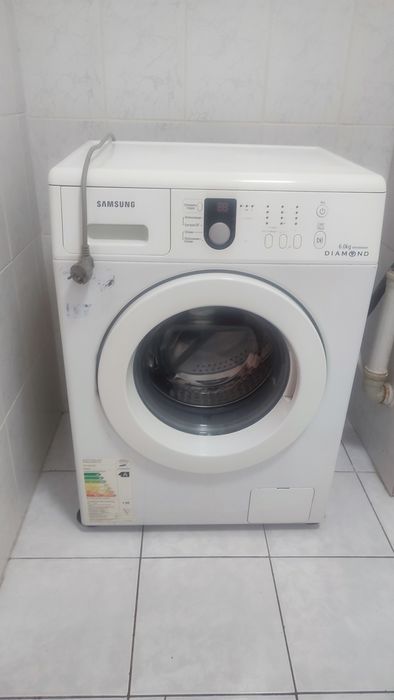 Продам стиральную машину..