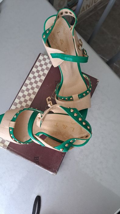 Басаножки женские