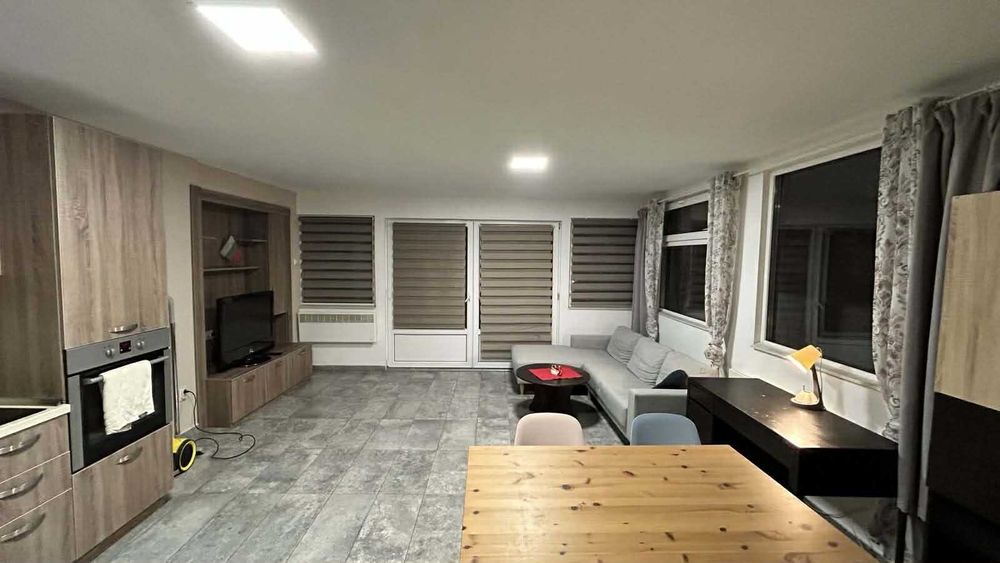 Дава се под наем Двустаен апартамент в София, Витоша - 75 кв.м за 497.25 € - Снимка #1