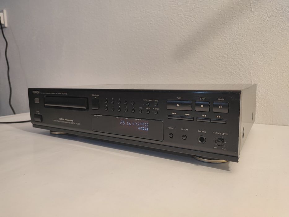 CD Denon DCD 725 compact disc player