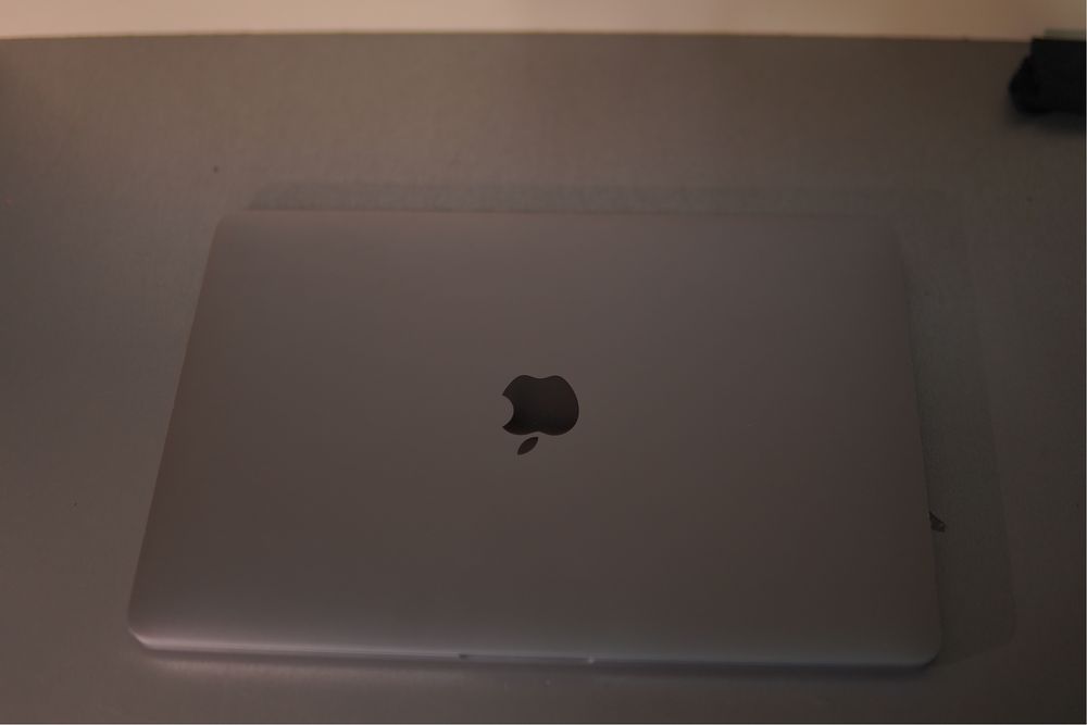 Macbook pro с TouchBar/Touch Id