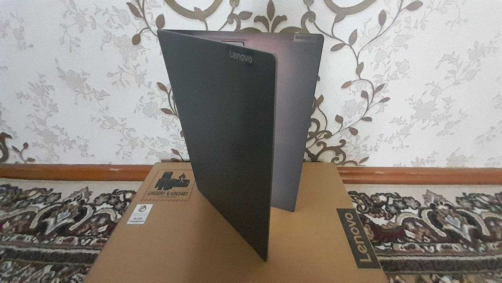 Lenovo v15-ada 16/1TB